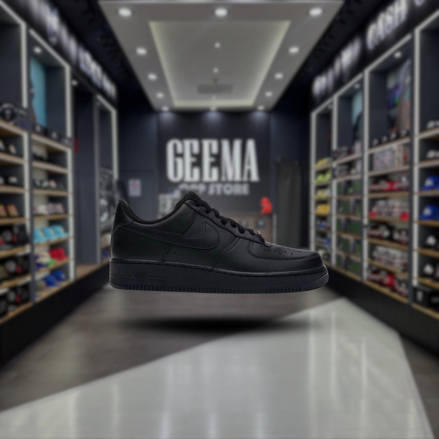 NIKE AIR FORCE 1 TRIPLE BLACK