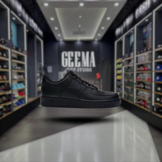 NIKE AIR FORCE 1 TRIPLE BLACK
